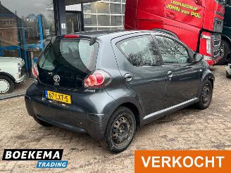 Toyota Aygo 1.0-12V Comfort Automaat 5-Deurs picture 2