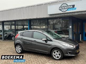 Schadeauto Ford Fiesta 1.5 TDCi Titanium Stoelverw. Climate PDC Trekhaak 2016/2