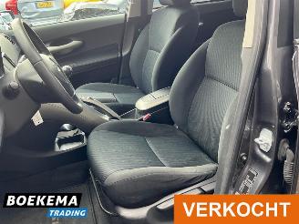 Toyota Auris 1.6 Aspiration Navigatie Cruise Airco picture 18