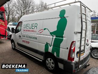 Renault Master T35 2.3 DCI L2H3 3-Pers Navigatie Cruise Airco PDC Trekhaak picture 3