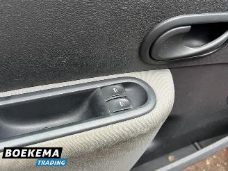 Renault Clio 1.2 TCe 101PK Special Line 5-Drs Navi Airco Trekh. picture 23