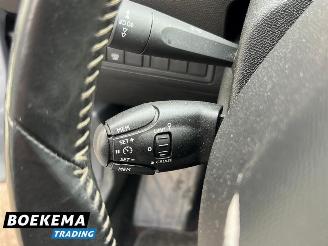 Peugeot 308 SW 1.2 PureTech Style Automaat Navigatie PDC Cruise Trekhaak picture 25