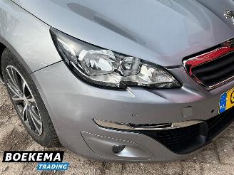 Peugeot 308 SW 1.2 PureTech Style Automaat Navigatie PDC Cruise Trekhaak picture 8
