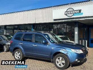 Damaged car Subaru Forester 2.0 Premium 4X4 LPG Open-Dak Stoelverw Climate 2008/11