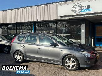 Coche accidentado Hyundai I-30 CW 1.4i i-Drive Cool Airco Trekhaak 2011/6