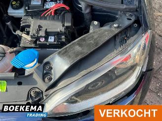 Volkswagen Up! 1.0 High Up! Navigatie Airco 5-Deurs picture 13