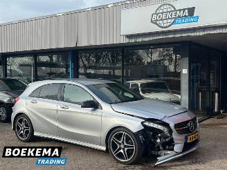 uszkodzony samochody osobowe Mercedes A-klasse 180 Ambition AMG Automaat Navigatie Clima 2015/9
