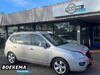 Schadeauto Kia Carens 2.0 CVVT X-clusive 7-Persoons Leer Navigatie Stoelverw. Airco 2007/11