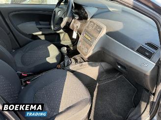 Fiat Grande Punto 1.2 Active Airco 5-Deurs picture 12