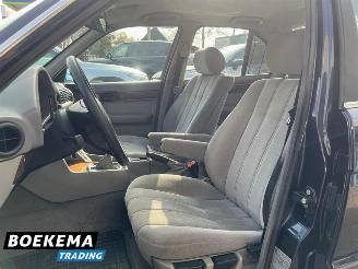 BMW 5-serie 520i Executive 6-Cilinder Airco picture 14