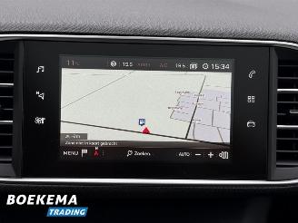 Peugeot 308 SW 1.2 PureTech Premium Panorama Automaat Navigatie Trekhaak PDC picture 22