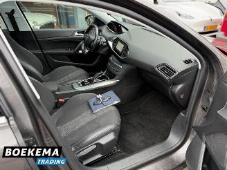 Peugeot 308 SW 1.2 PureTech Premium Panorama Automaat Navigatie Trekhaak PDC picture 17