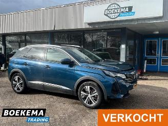 Vaurioauto  passenger cars Peugeot 3008 1.6 HYbrid 225 Blue Lease Allure Automaat Navigatie 2021/6