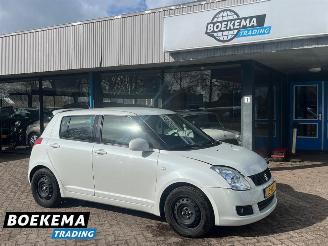 damaged passenger cars Suzuki Swift 1.3 Shogun Airco Cruise 2009/1