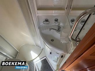 Hymer  B640 Automaat 6-Persoons Levelsysteem Airco Cruise picture 11