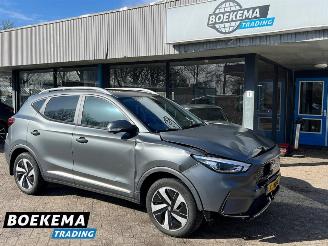Coche accidentado MG ZS EV Long Range Luxury 70 kWh Panorama Leer Camera Navigatie 2023/12