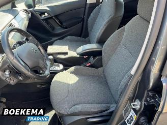 Citroën C3 1.2 PureTech Selection Automaat Navigatie Airco Cruise F1 picture 11