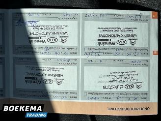 Citroën C3 1.2 PureTech Selection Automaat Navigatie Airco Cruise F1 picture 28