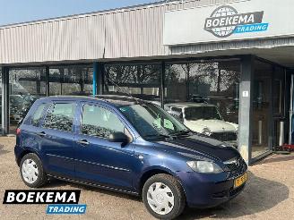 Vaurioauto  passenger cars Mazda 2 1.4 Exclusive Elektrische ramen Trekhaak 2005/1