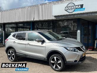 Vaurioauto  passenger cars Nissan Qashqai 1.2 Connect Edition Automaat Navigatie Climate Cruise 2016/3