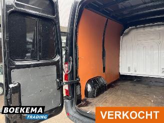 Renault Master T33 2.3 dCi L1H2 Navigatie Airco Cruise Schuifdeur picture 13