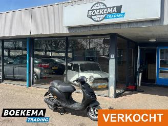 uszkodzony skutery Piaggio  Zip 45KM 2011/1