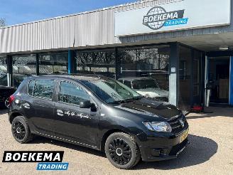 Voiture accidenté Dacia Sandero 1.2 16V Airco Elek-Ramen 2015/2