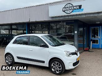 Schadeauto Renault Twingo R80 E-Tech Equilibre 22 kWh Navigatie Cruise 2023/6