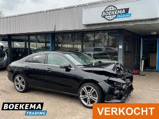 Damaged car Mercedes Cla-klasse 200 Premium Plus Automaat Navigatie Clima 2020/2