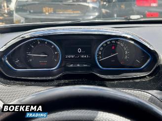 Peugeot 2008 1.6 VTi Allure Navigatie picture 23