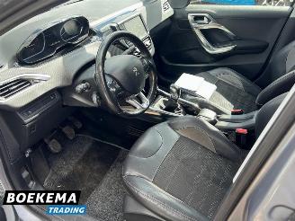 Peugeot 2008 1.6 VTi Allure Navigatie picture 15