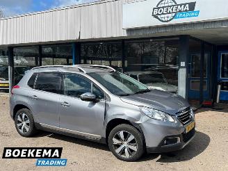 damaged passenger cars Peugeot 2008 1.6 VTi Allure Navigatie 2013/6