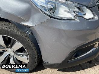 Peugeot 2008 1.6 VTi Allure Navigatie picture 8