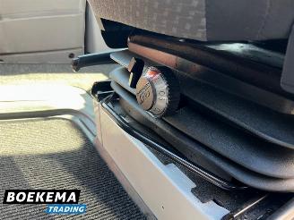 Volkswagen Crafter 35 2.0 TDI L3H2 9-Peroons Rolstoellift Airco Cruise picture 9