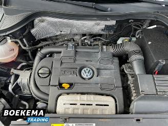 Volkswagen Tiguan 1.4 TSI R-Line DSG Dynaudio Stoelverwarming Climate Cruise picture 9