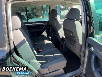 Volkswagen Touran 2.0 TDI 170PK Highline Stoelverw. Cruise Climate picture 12