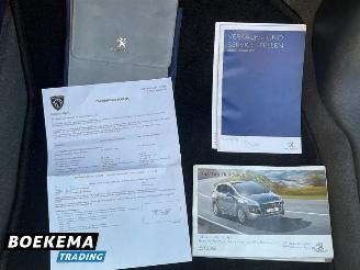 Peugeot 3008 1.6 VTi ST Panorama Airco picture 18