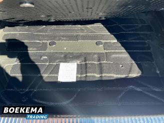 Audi Q3 2.0 TFSI Quattro Pro Line Navigatie Stoelverwarming Cruise picture 10