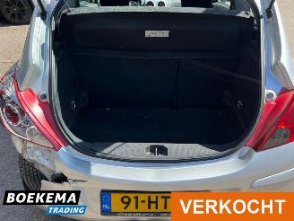 Opel Corsa 1.4 16V Business Automaat Airco Cruise picture 13