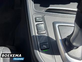 BMW 3-serie 320d xDrive Edition Panorama Leer Automaat Navigatie picture 26