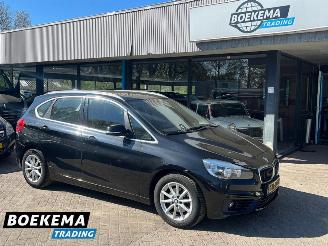 Unfallwagen BMW 2-serie 218d Active Tourer Sport Automaat Keyless Navigatie 2015/6