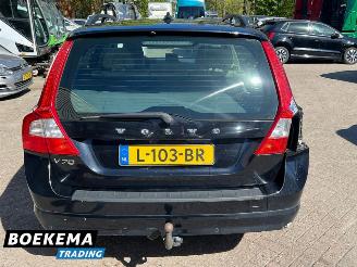 Volvo V-70 2.5T Kinetic 230PK Automaat Leer Navigatie Cruise picture 5