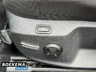 Volkswagen Golf 1.4 TSI Highline DSG Panorama Virtual Stoel/Stuurverw Massage Camera Trekhaak picture 15