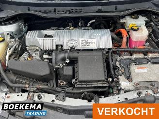 Toyota Auris Touring Sports 1.8 Hybrid Dynamic Navigatie Cruise Climate picture 12