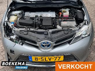 Toyota Auris Touring Sports 1.8 Hybrid Dynamic Navigatie Cruise Climate picture 11
