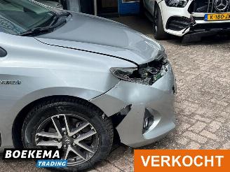 Toyota Auris Touring Sports 1.8 Hybrid Dynamic Navigatie Cruise Climate picture 7
