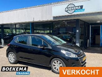 uszkodzony samochody osobowe Peugeot 208 1.2 PureTech Active Navigatie Airco Cruise 2018/5