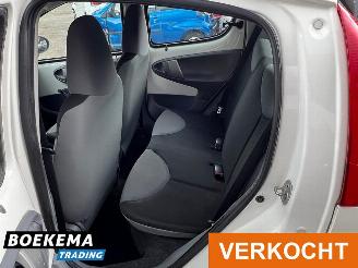 Peugeot 107 1.0 12V XR Airco 5-Deurs picture 12