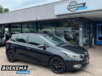 Voiture accidenté Kia Cee d cee'd 1.6 GDI Business Pack Navigatie Camera Cruise Climate 2013/7