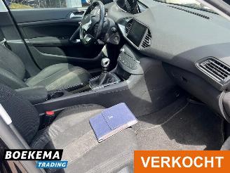 Peugeot 308 SW 1.6 BlueHDI Executive Pack Panorama Climate Cruise PDC picture 19